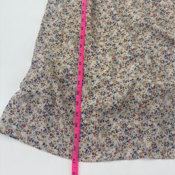 Polagram Taupe Floral Dress with Plunging V Neck. Pockets! - Picture 8 of 8